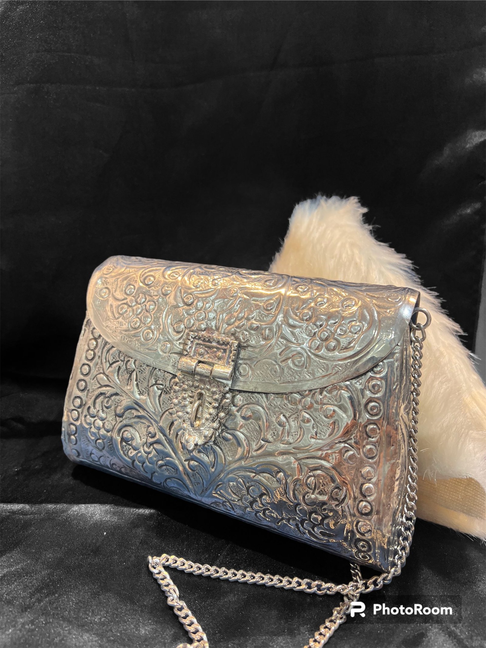 Fancy Ladies Side Purse at Best Price in Mathura | Kanak Purse Collection
