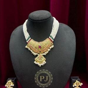 MANAK MOTI SET